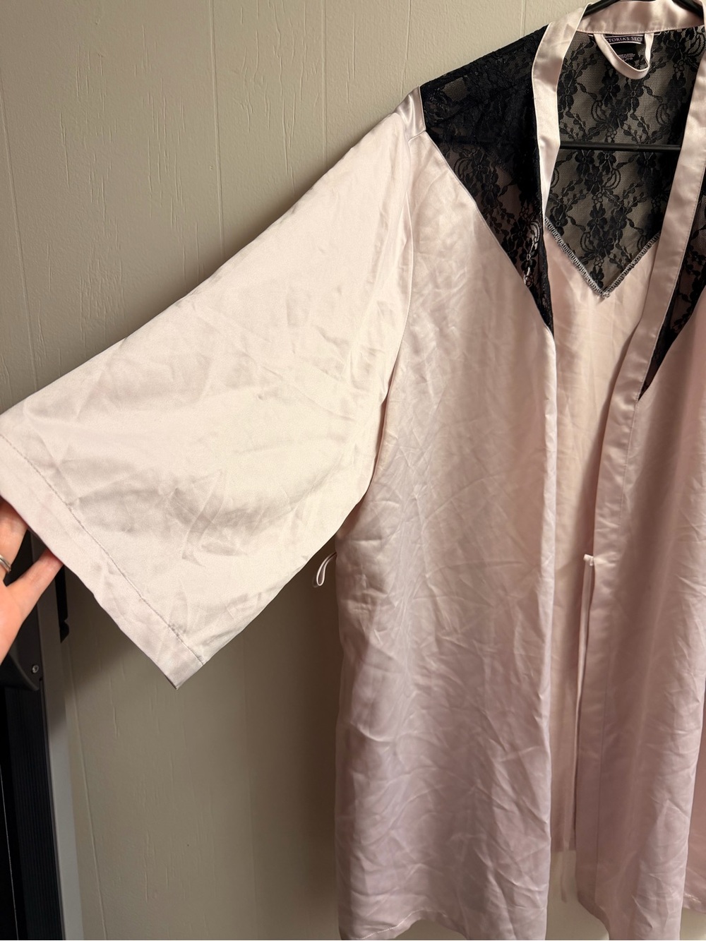 Victoria's Secret Pink Satin and Black Lace Robe - Picture 2 of 6